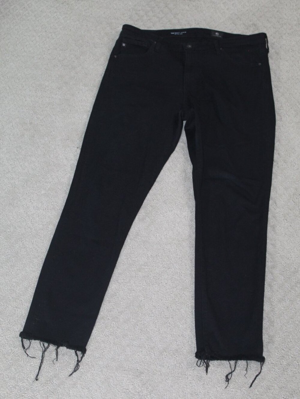 AG Adriano Goldshmied Sz 31R The Prima Ankle Cigarette Ankle Raw Hem Black Jeans